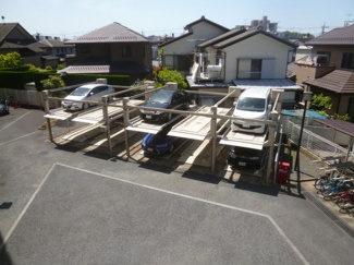 【駐車場】