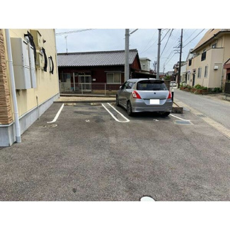 【駐車場】