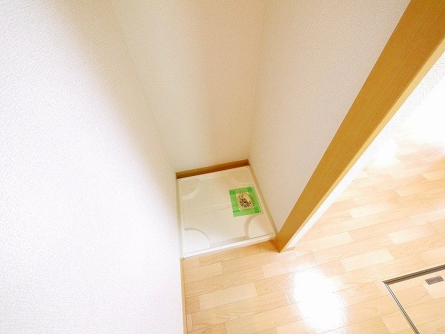 ヒムスプルーニェの設備|室内に洗濯機置き場があります