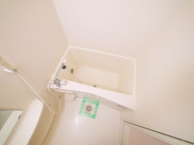 ヒムスプルーニェの浴室|きれいなお風呂です
