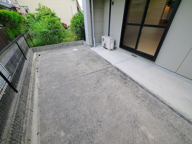 ヒムスプルーニェの庭|お庭も活用できます