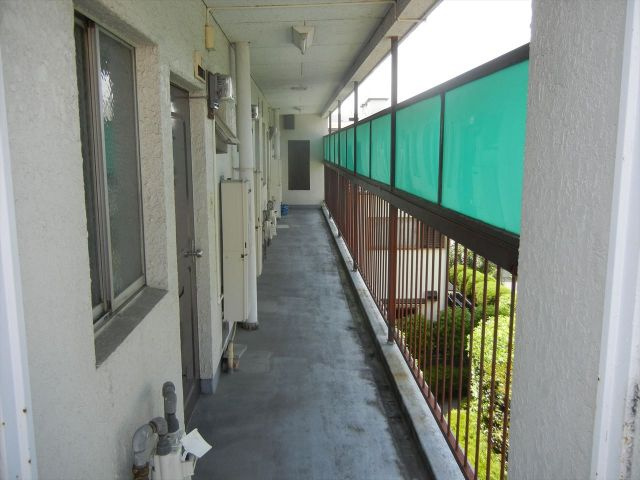 第1中日ビルのエントランス