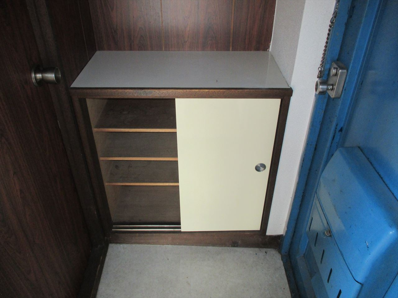 第1中日ビルの玄関