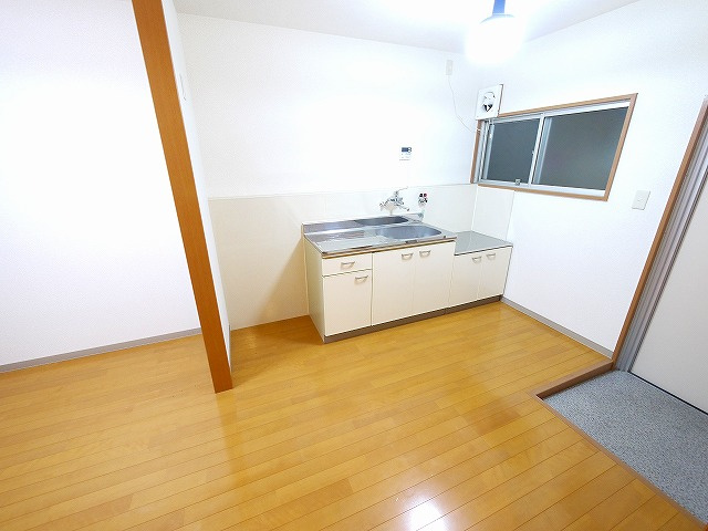 川上ビルの居間・リビング