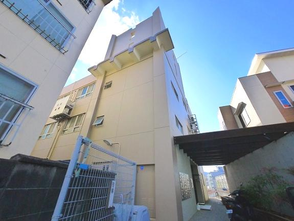 オーティス富雄の外観|きれいな外観です