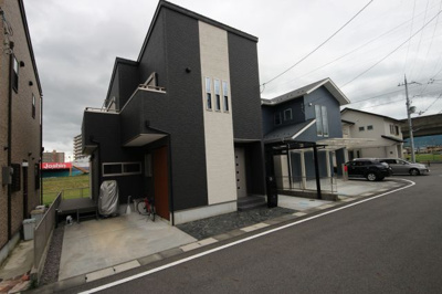 【外観】 | 大津市真野五丁目23- 戸建 | お洒落な建物外観