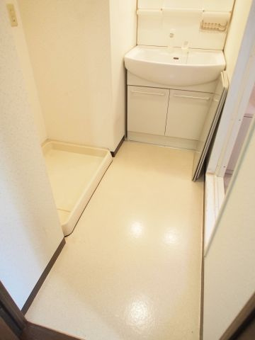 deuxローズレイアAの洗面所