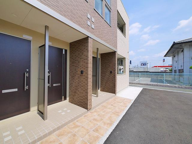 GRAND SEED(グランシード)のその他共用部分|清潔な玄関前