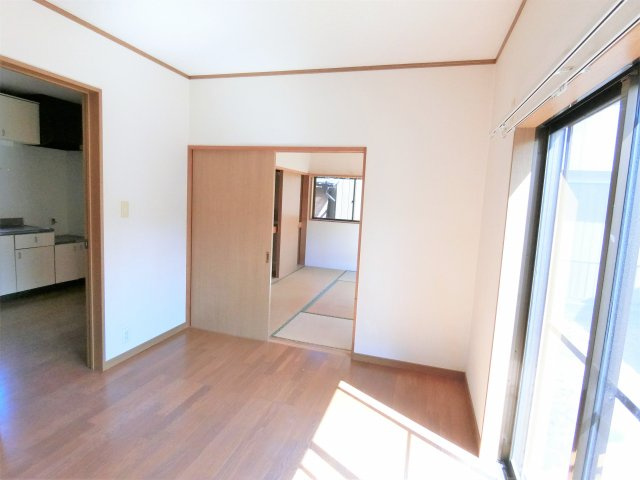 長生郡白子町南日当の一戸建ての洋室