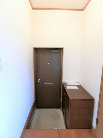 長生郡白子町南日当の一戸建ての玄関