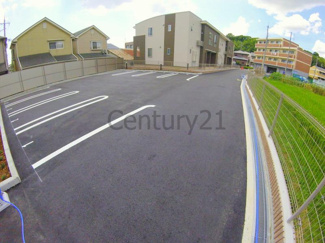 【駐車場】