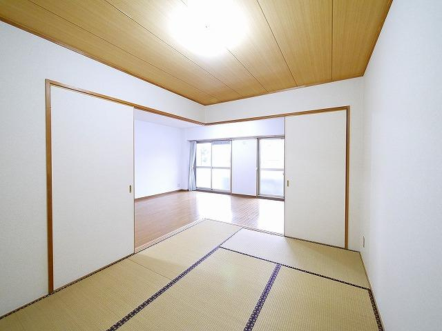 ベルデ帝塚山の内装|和室ならではの温かな和の空間で寛ぎの時間を過ごせます