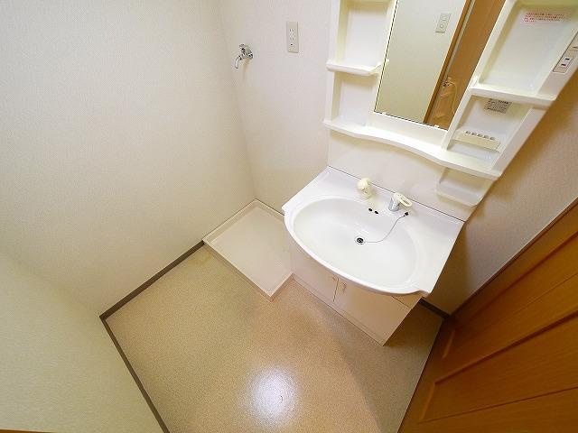 ベルデ帝塚山の洗面所|コンパクトで使いやすい洗面所