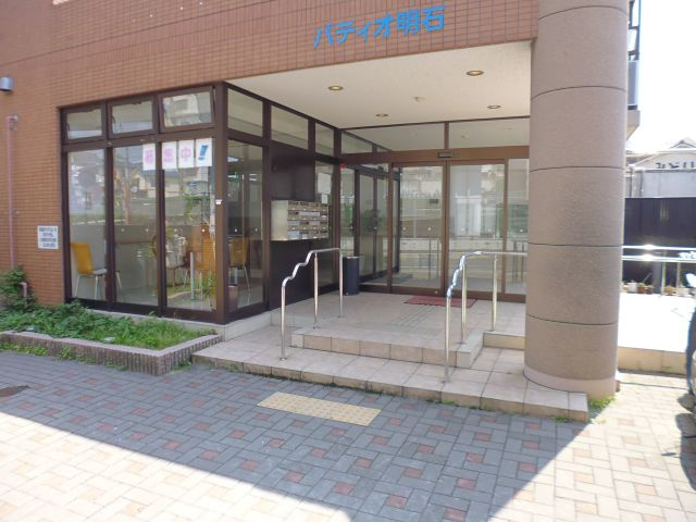 ｉｃｒｏｓｓＡＭ明石ビルのエントランス