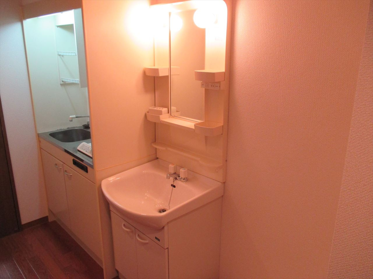 ファミール今池の洗面所|ファミール今池