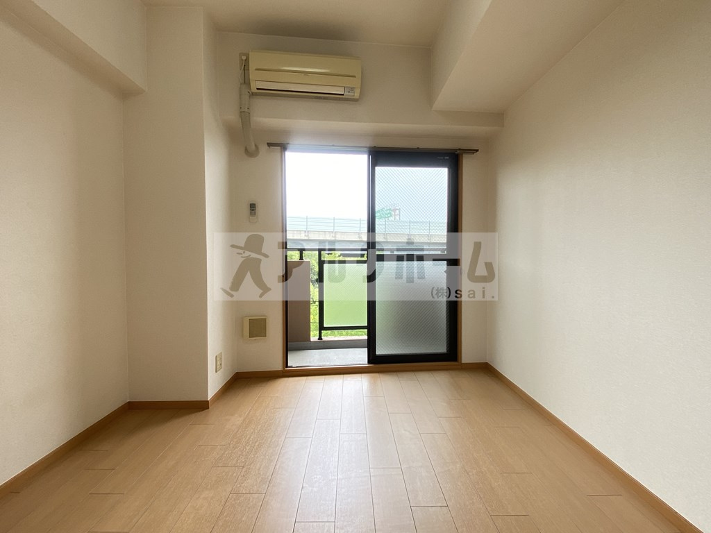 アベニュー美園の居間・リビング