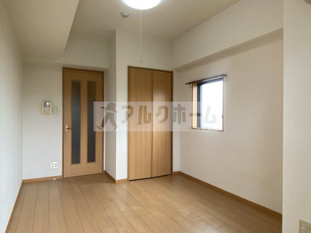 アベニュー美園の居間・リビング