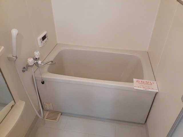 リブェール宝塚Ⅱの浴室