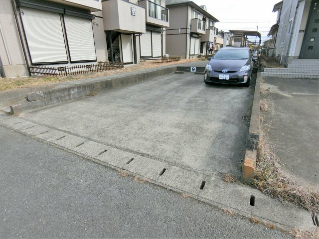 日天ながた野の駐車場