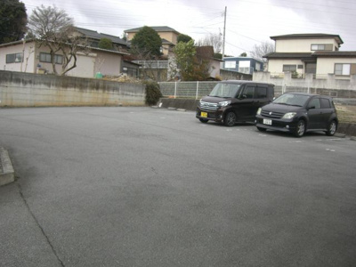 【駐車場】 | 山翡翠の杜Ⅲ | 『山翡翠の杜Ⅲ 』