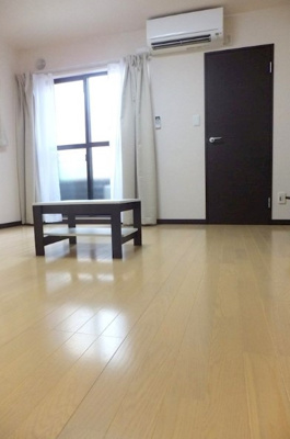 【居間・リビング】 | レオネクスト錦秋Ⅲ | 同物件、別号室