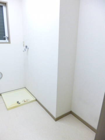 クレスト壱番館の設備|室内洗濯機置場