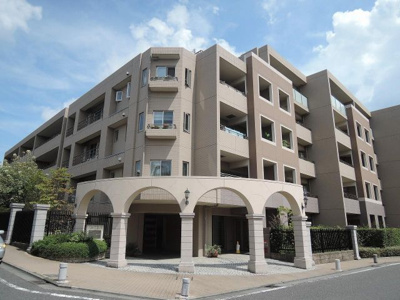 【外観】 | ドレッセ美しの森セントヴェール　ウエストヒル | 南西向きにつき陽当り良好！