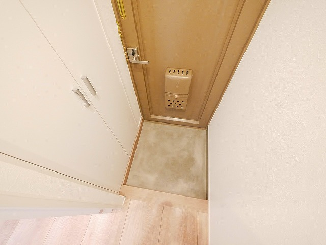 アルファグランデの玄関