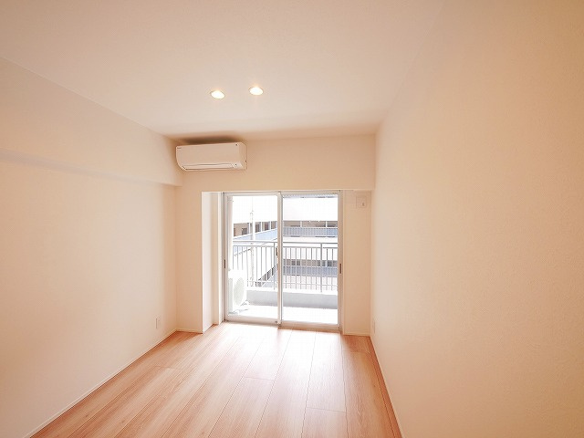 アルファグランデの洋室