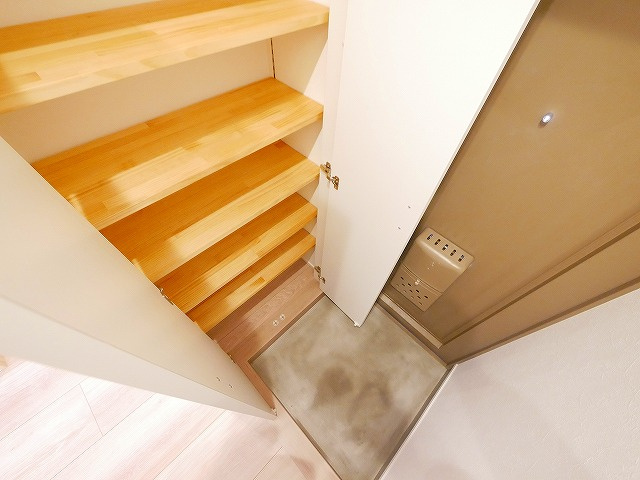 アルファグランデの玄関