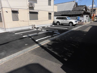 【駐車場】 | リ：エストⅠ | 駐輪場