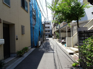 【周辺】 | リベール根岸　物件前　柳通りから１本中に入った場所にあり静かな環境
