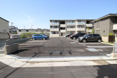 【駐車場】 | ブリーゼ久宝寺　Ｂ棟 | ☆屋根付き駐輪場☆