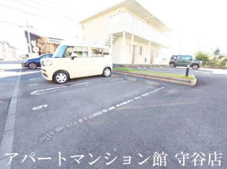 【駐車場】