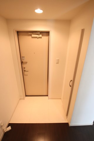 【玄関】 | カーサブルーノ萩原天神