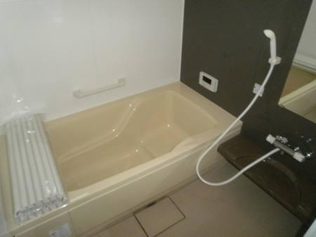 メゾンフォレストの浴室