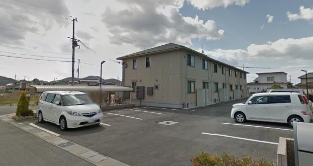 メゾンフォレストの駐車場