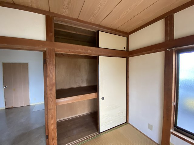 松美第2マンションの収納