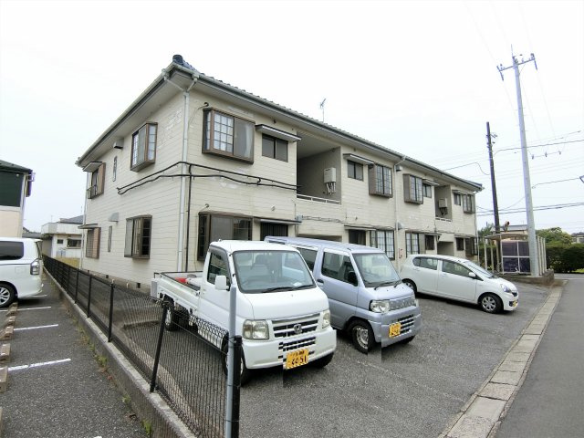 松美第2マンションの外観