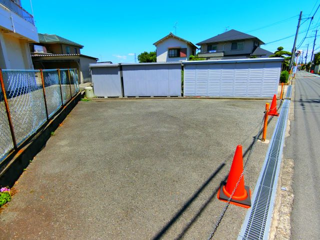 加太貸家の駐車場