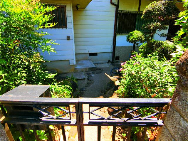 加太貸家のエントランス