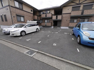 【駐車場】