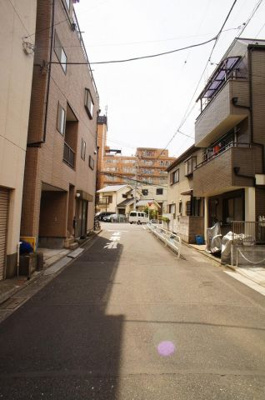 【前面道路含む現地写真】 | 本一色2丁目中古戸建　新小岩17分