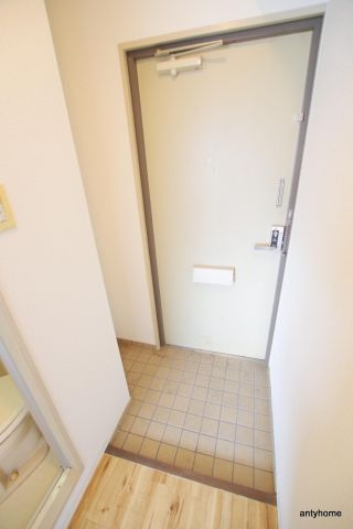 カルム25　仲介手数料無料の玄関