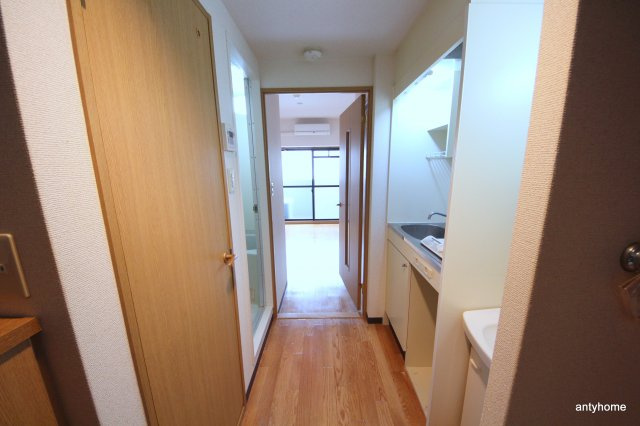 エスリード同心第３　仲介手数料無料の玄関