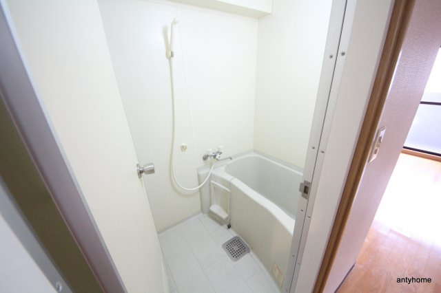 エスリード同心第３　仲介手数料無料の浴室