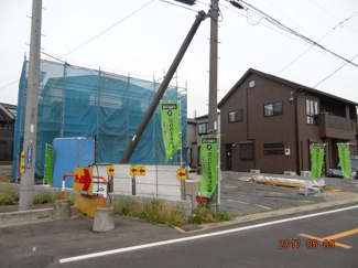 【前面道路含む現地写真】