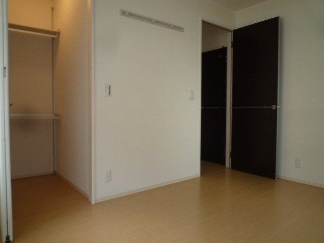 グリーンコスミオンの洋室|洋室