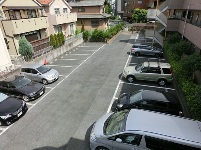 【駐車場】 | ビック・ストーン