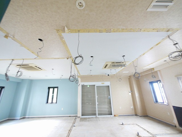 神田ビルの内装